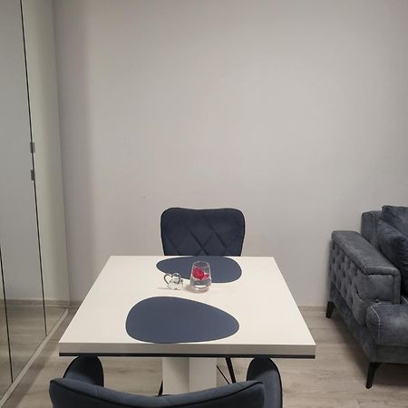 Hils Pallady Apartament Lyly Bukarest Kültér fotó